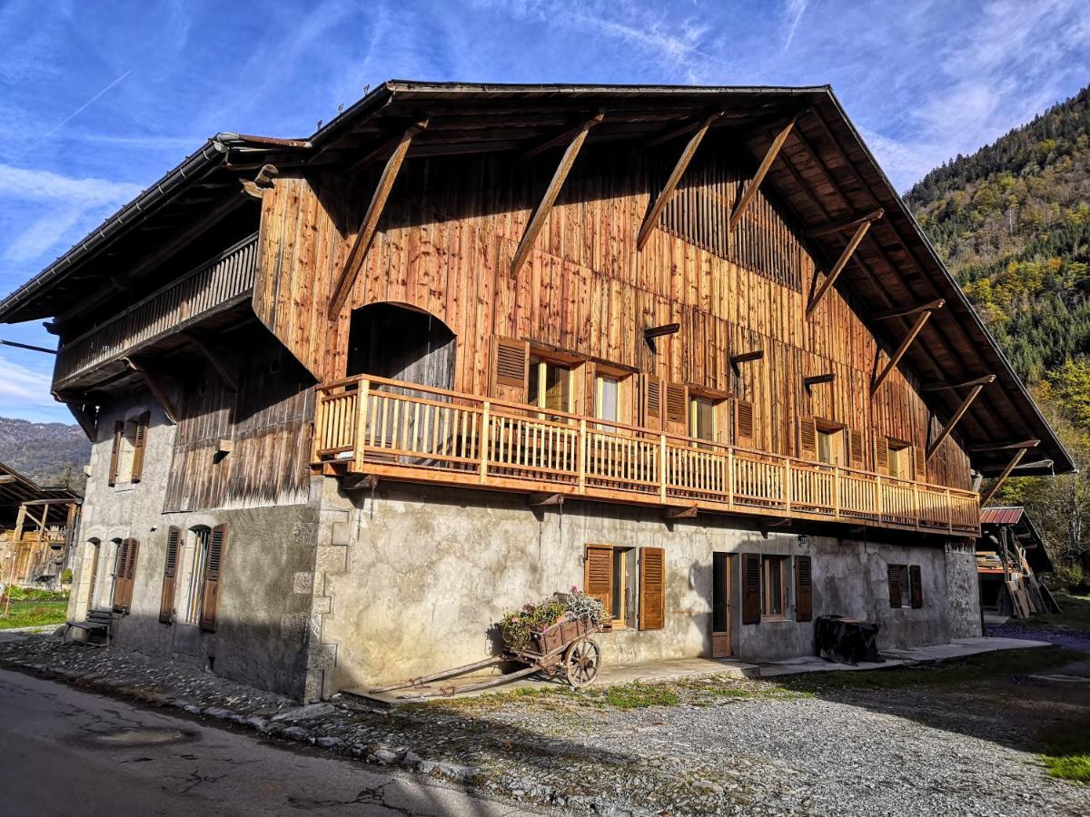Chez Leon, Jacuzzi Et Sauna Des Le 1Er Septembre 2025 Samoens Bagian luar foto